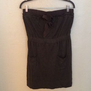 Army green strapless Banana dress.